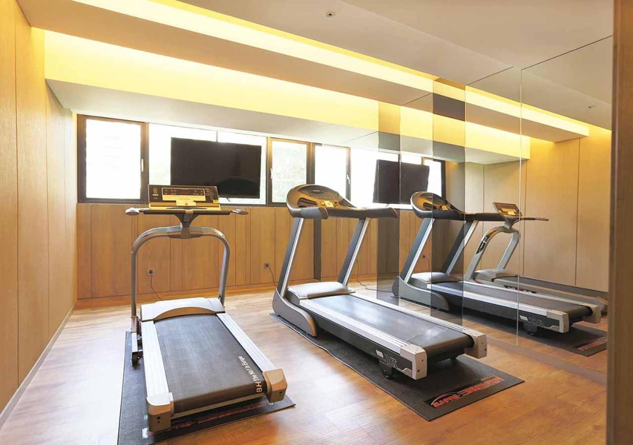 Royal Group Hotel Minghua Branch Kaohsiung Extérieur photo